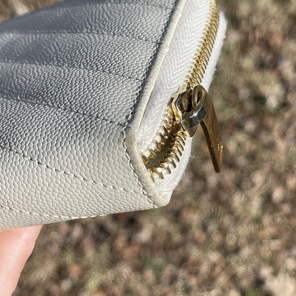 Saint Laurent YSL Cassandre Matelasse Zip Around Wallet Leather White And Gold - Picture 6 of 15